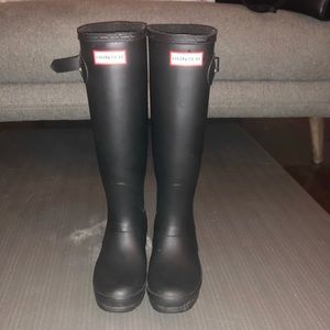 Size 6 Hunter tall boots